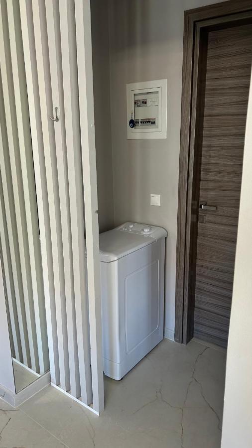 Amphis House Holiday home *